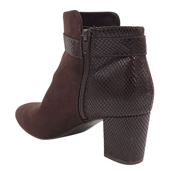 Karen Scott Women Ivyy Block Heel Ankle Bootie Size US 9.5W Chocolate Microsuede - Picture 3 of 6